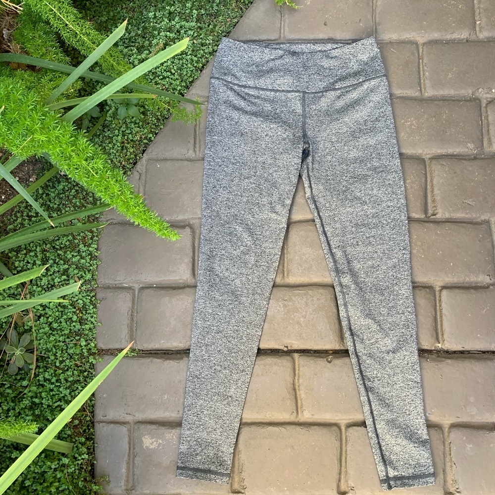 VICTORIA SECRETS VSX SPORT Knockout Tight Size Med